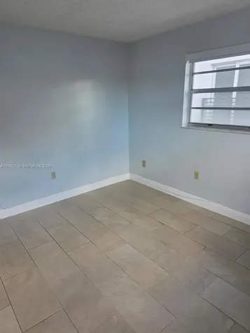 1575 NW 1st Street Miami FL 33125