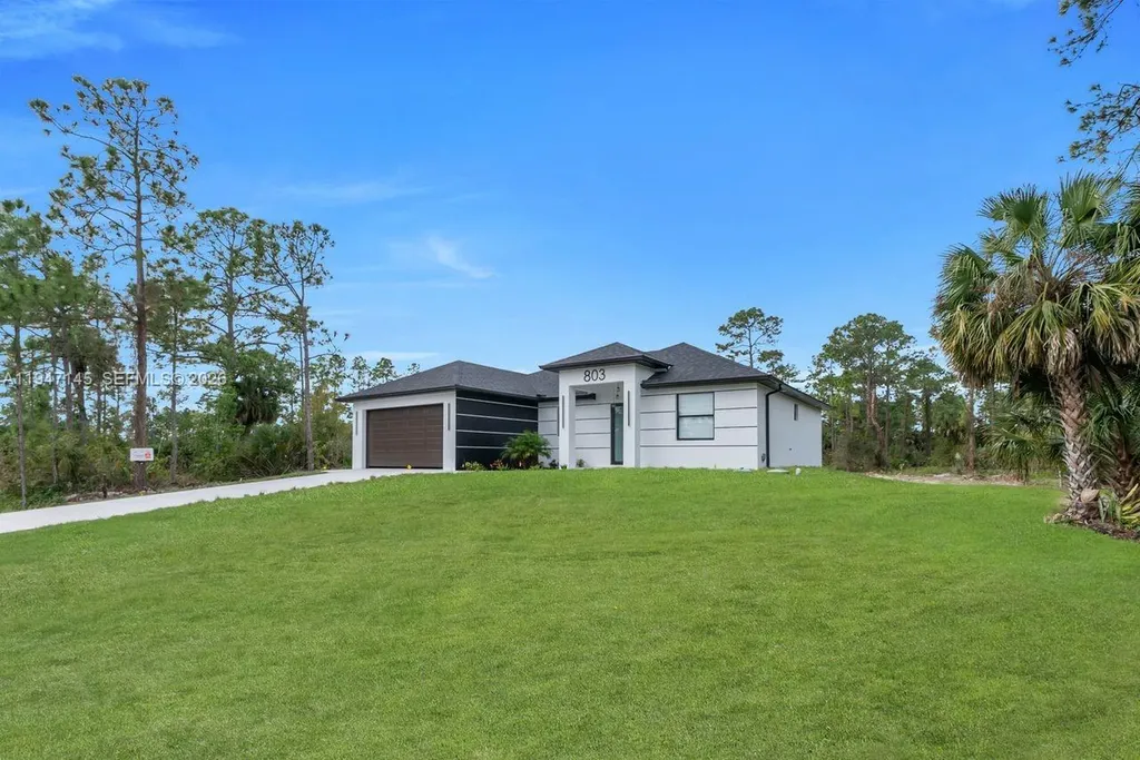 803 Desoto Avenue Lehigh Acres FL 33972