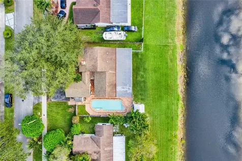 15512 SW 142nd Court Miami FL 33177