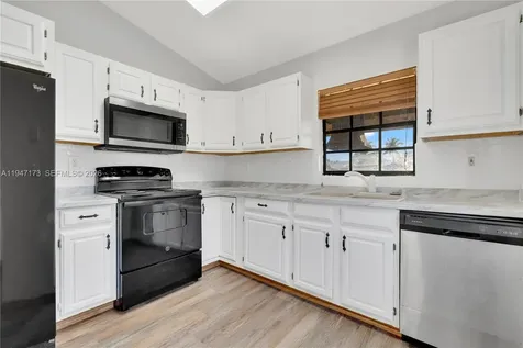 15512 SW 142nd Court Miami FL 33177