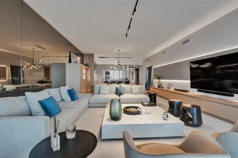 18975 Collins Avenue Sunny Isles Beach FL 33160
