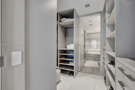 18975 Collins Avenue Sunny Isles Beach FL 33160