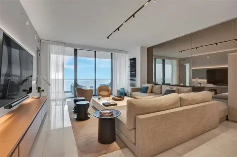18975 Collins Avenue Sunny Isles Beach FL 33160