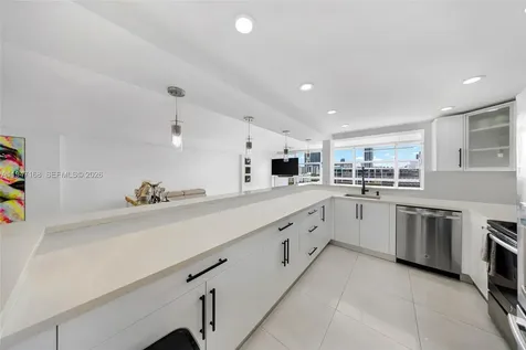 600 Parkview Drive Hallandale Beach FL 33009