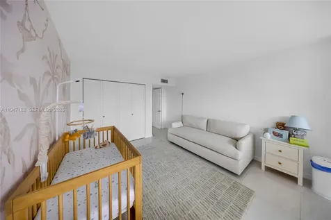 600 Parkview Drive Hallandale Beach FL 33009