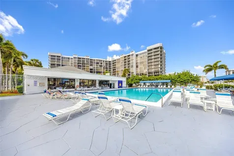 600 Parkview Drive Hallandale Beach FL 33009