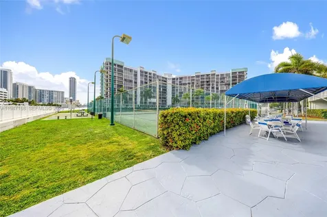 600 Parkview Drive Hallandale Beach FL 33009