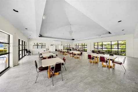 600 Parkview Drive Hallandale Beach FL 33009