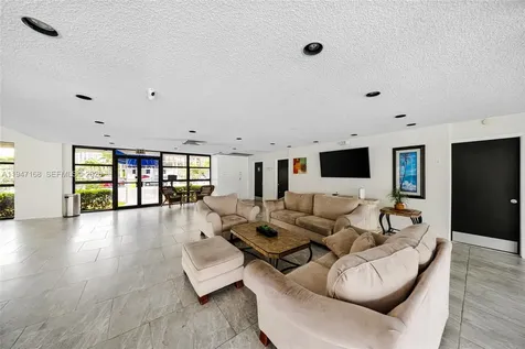600 Parkview Drive Hallandale Beach FL 33009