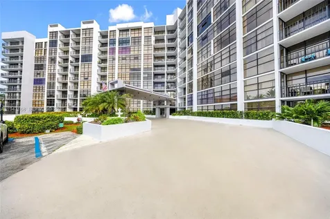 600 Parkview Drive Hallandale Beach FL 33009