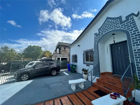 1352 SW 16th Street Miami FL 33145