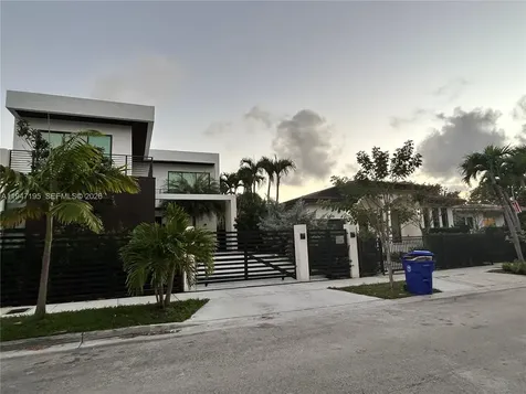 1352 SW 16th Street Miami FL 33145