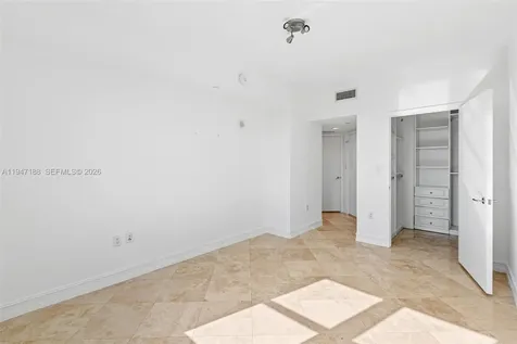 19900 E Country Club Drive Aventura FL 33180