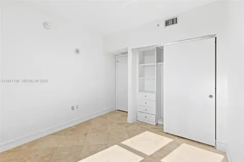 19900 E Country Club Drive Aventura FL 33180