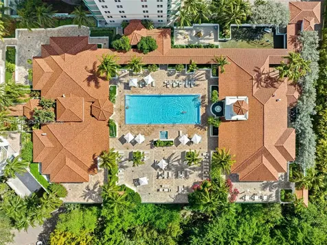 19900 E Country Club Drive Aventura FL 33180