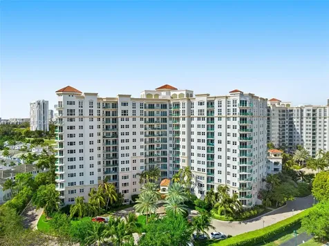 19900 E Country Club Drive Aventura FL 33180