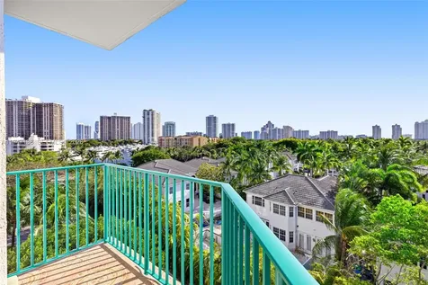 19900 E Country Club Drive Aventura FL 33180