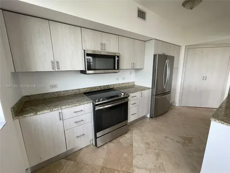 19900 E Country Club Drive Aventura FL 33180
