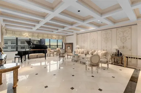5225 Collins Avenue Miami Beach FL 33140