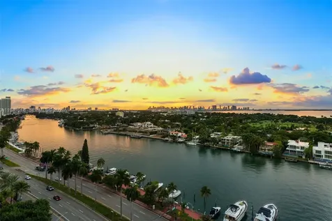 5225 Collins Avenue Miami Beach FL 33140