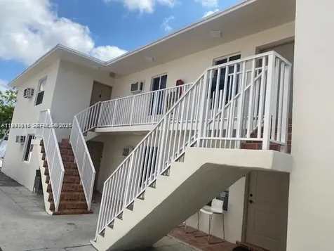 1327 SW 3 Street Miami FL 33135