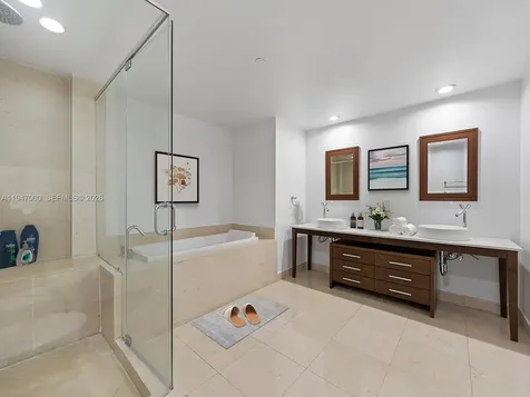 495 Brickell Avenue Miami FL 33131
