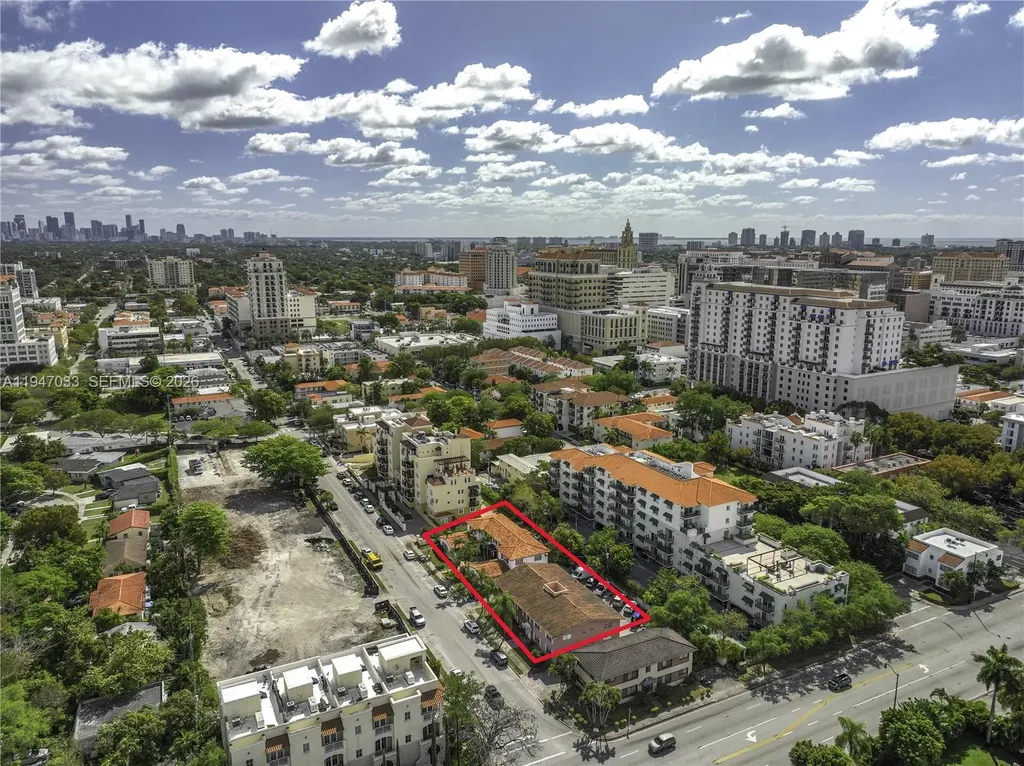 330 - 340 Madeira Avenue Coral Gables FL 33134