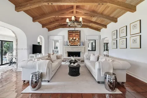56 S Hibiscus Drive Miami Beach FL 33139