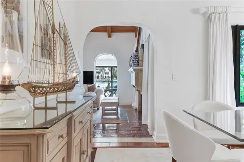 56 S Hibiscus Drive Miami Beach FL 33139