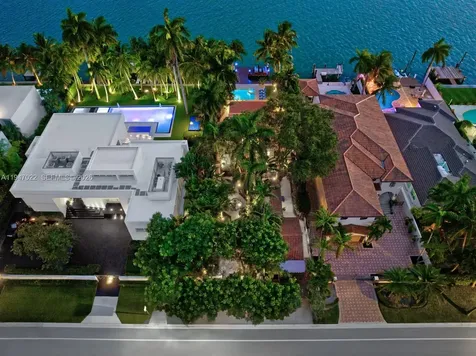 56 S Hibiscus Drive Miami Beach FL 33139