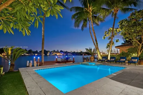 56 S Hibiscus Drive Miami Beach FL 33139