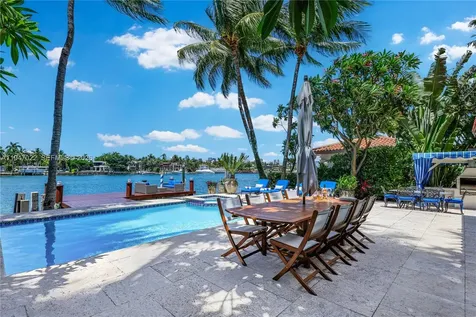 56 S Hibiscus Drive Miami Beach FL 33139