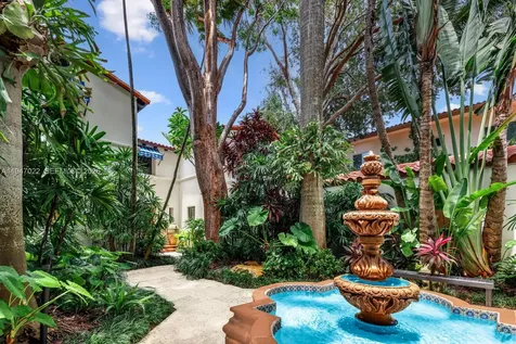56 S Hibiscus Drive Miami Beach FL 33139