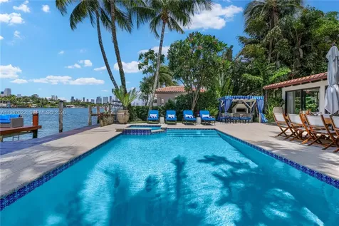 56 S Hibiscus Drive Miami Beach FL 33139