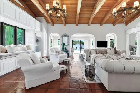 56 S Hibiscus Drive Miami Beach FL 33139