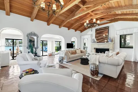 56 S Hibiscus Drive Miami Beach FL 33139