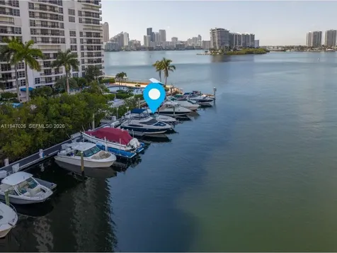 3575 Mystic Pointe Dr, Slip 7 Aventura FL 33180