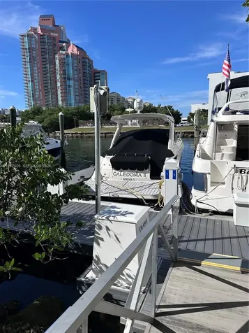 3575 Mystic Pointe Dr, Slip 7 Aventura FL 33180