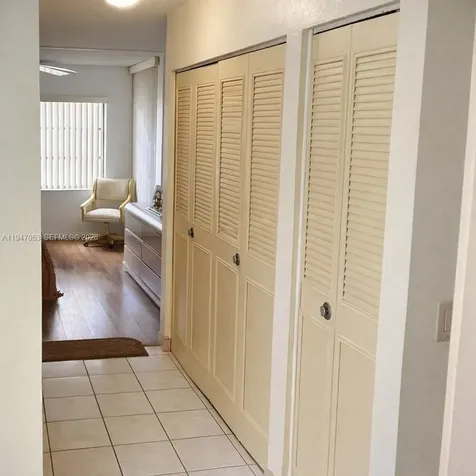 20851 San Simeon Way Miami FL 33179