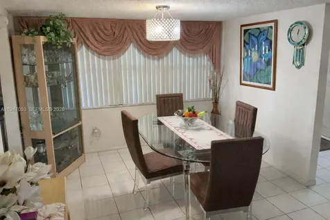 20851 San Simeon Way Miami FL 33179