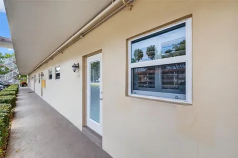 3431 NW 50th Avenue Lauderdale Lakes FL 33319