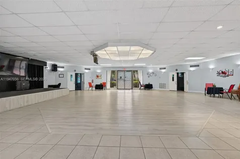 3431 NW 50th Avenue Lauderdale Lakes FL 33319