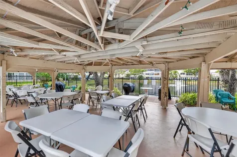 3431 NW 50th Avenue Lauderdale Lakes FL 33319