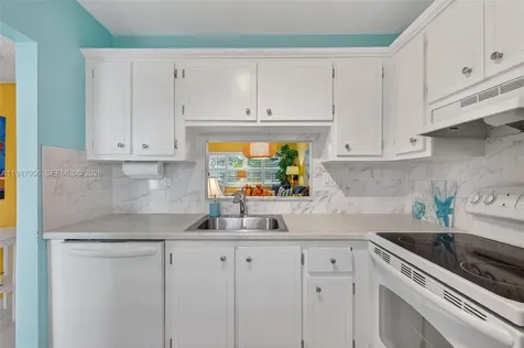 3431 NW 50th Avenue Lauderdale Lakes FL 33319