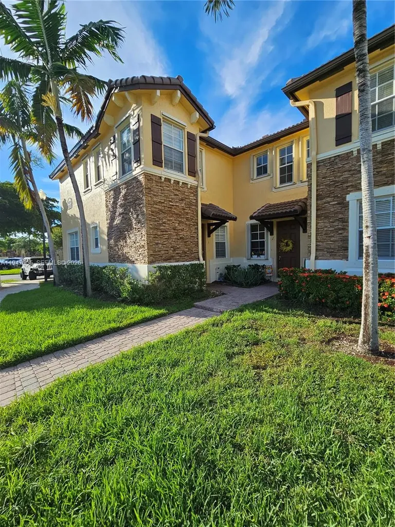 9209 SW 227th Street Cutler Bay FL 33190