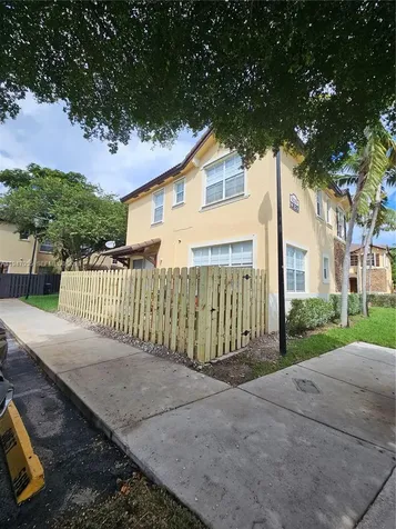 9209 SW 227th Street Cutler Bay FL 33190