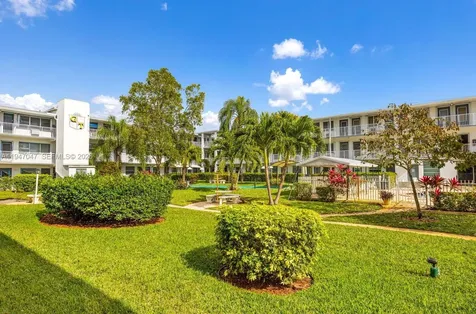 15610 NE 6th Avenue Miami FL 33162