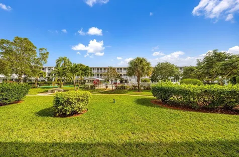 15610 NE 6th Avenue Miami FL 33162