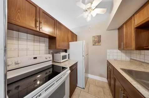 15610 NE 6th Avenue Miami FL 33162