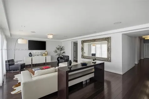 1250 Ocean Drive Miami Beach FL 33139